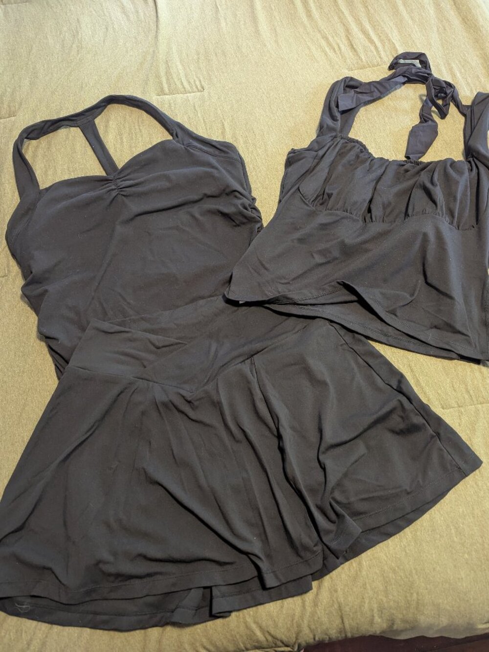 [Bundle of 3] Blogilates Active Skort & 2 Tank Tops [Black] [Size: XL]